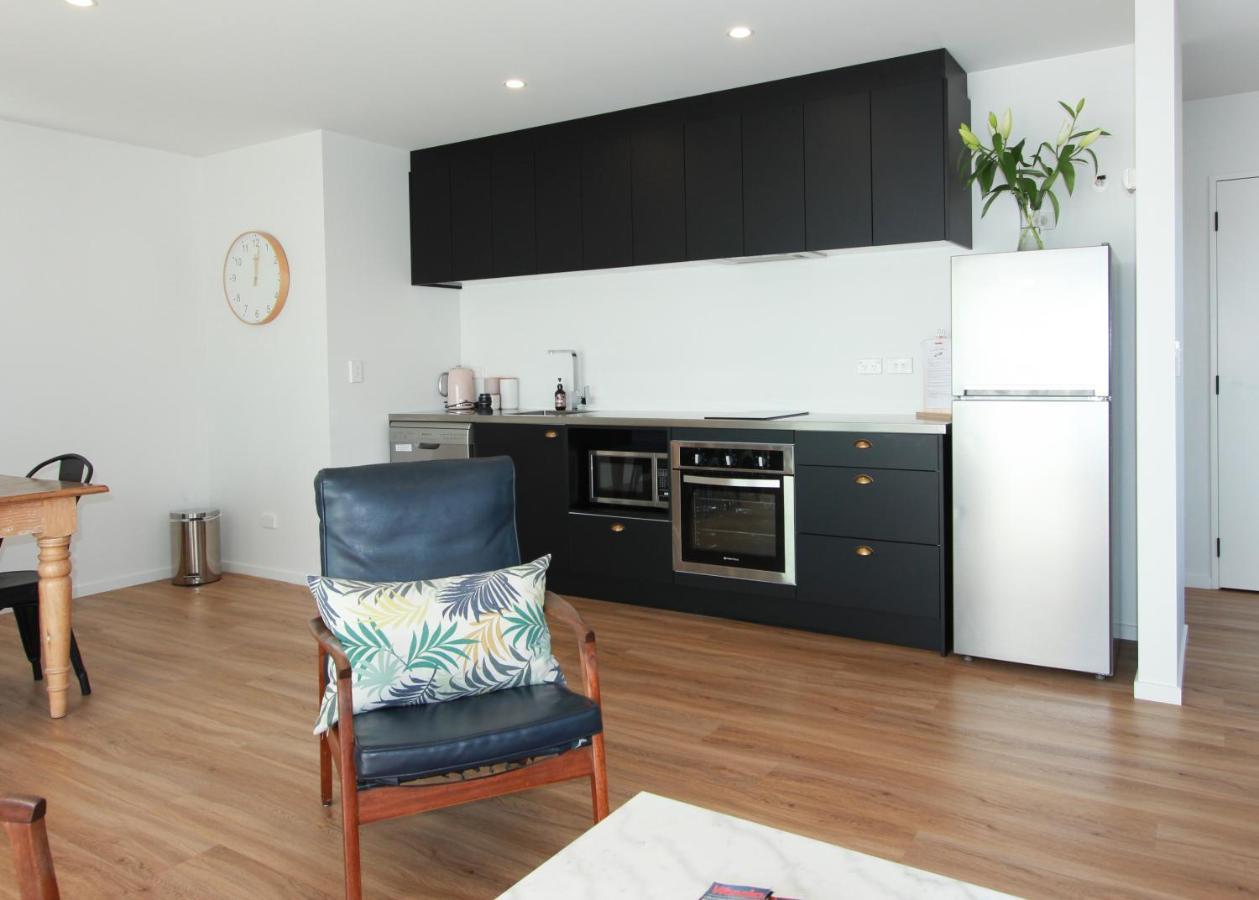 Villa 3 - Sunny Brand New House Wanaka Esterno foto