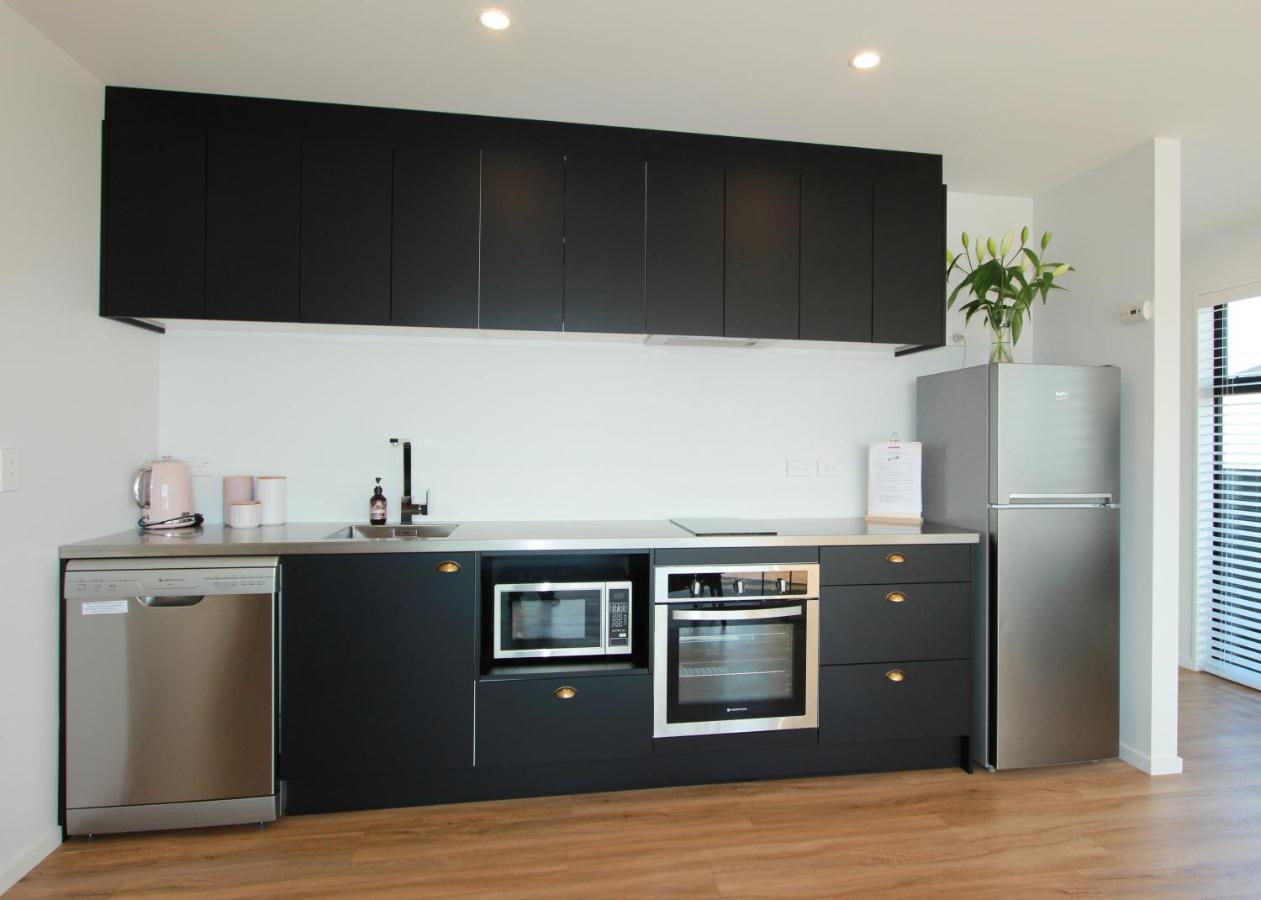 Villa 3 - Sunny Brand New House Wanaka Esterno foto