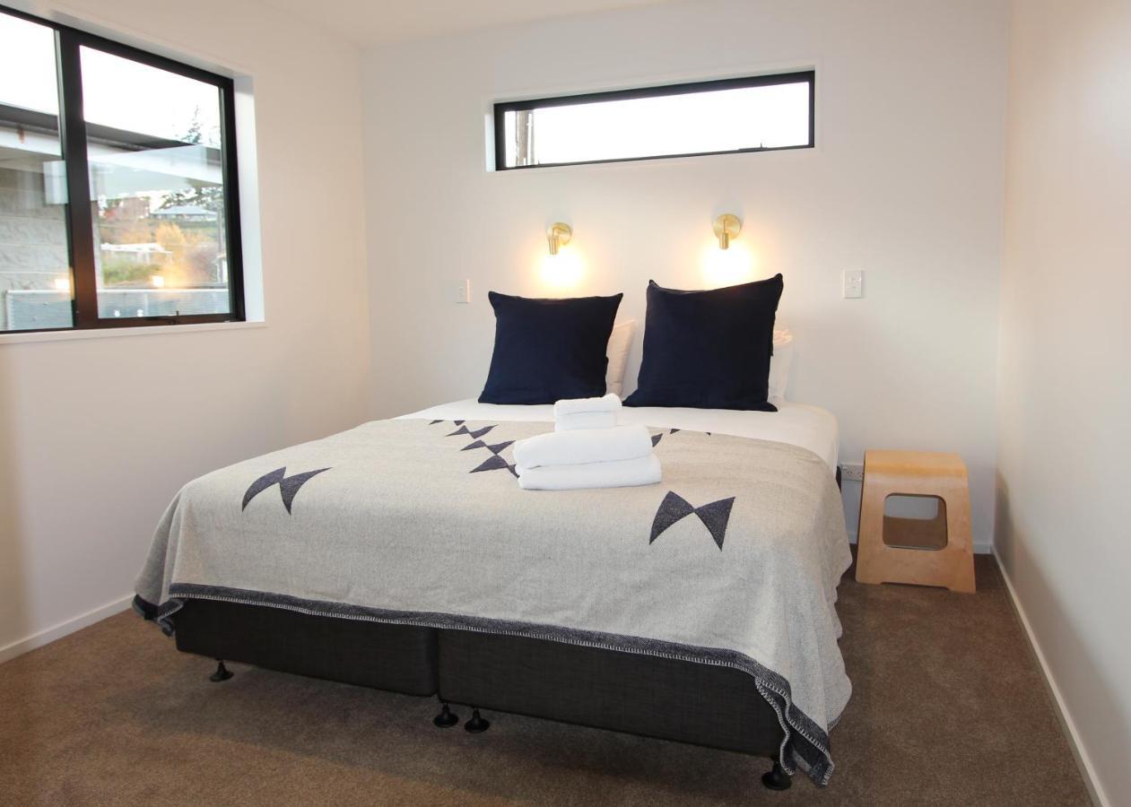 Villa 3 - Sunny Brand New House Wanaka Esterno foto
